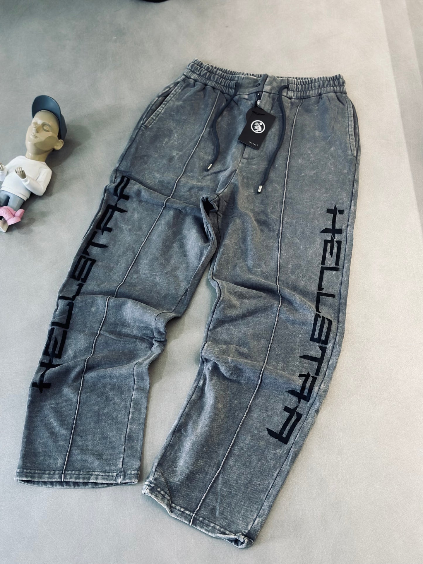 SUDADERA HEL GRIS CLARO DESVANECIDO HEL NEGRO