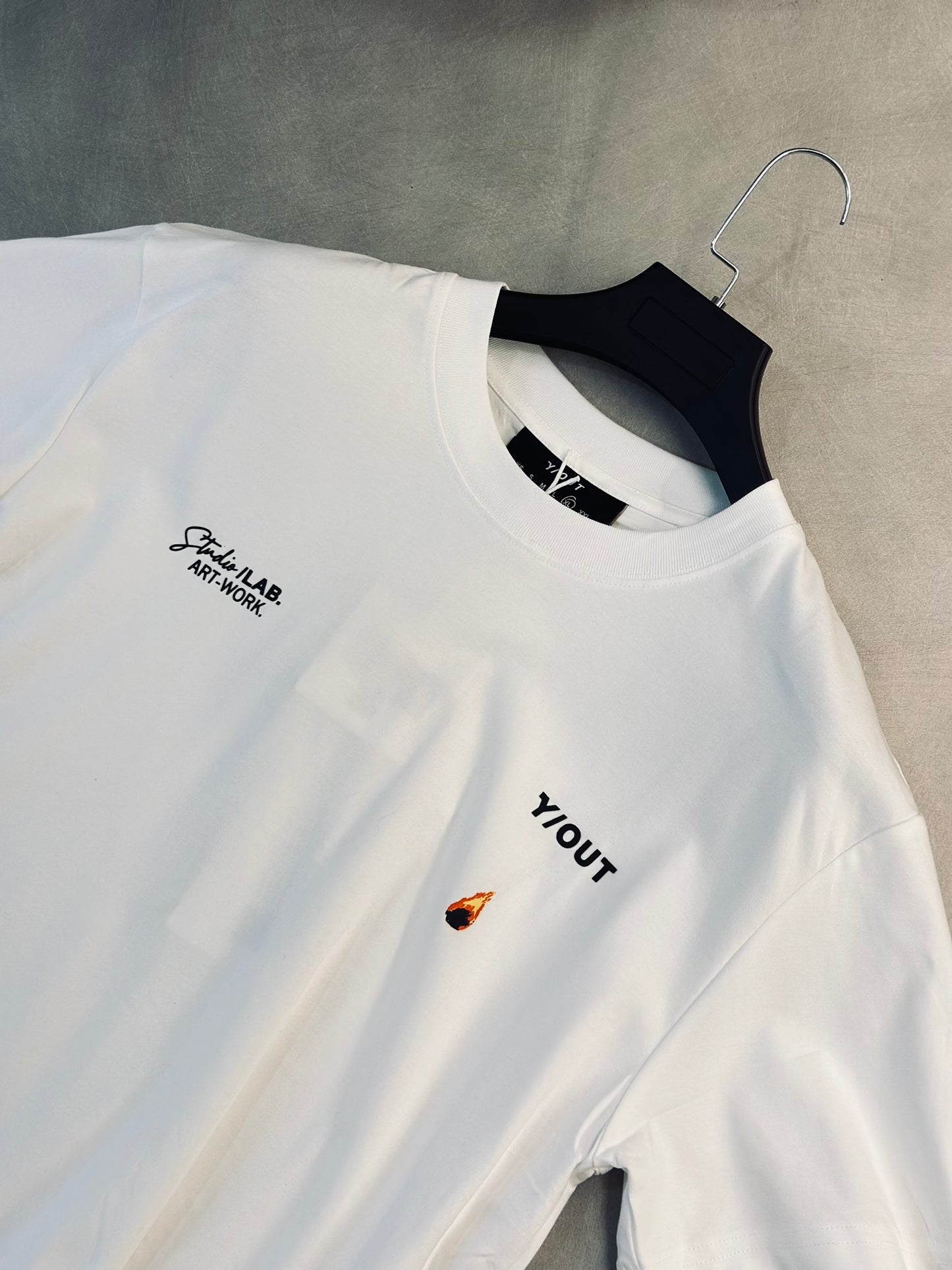 CAMISETA SLIM YOU BLANCA FUEGO