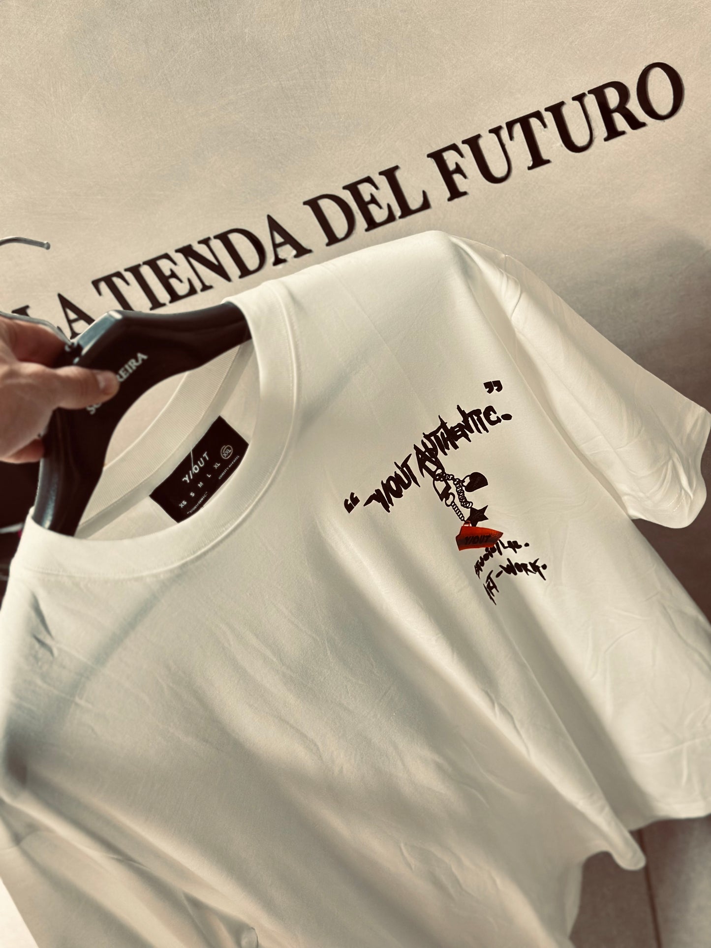 CAMISETA SLIM YOU BLANCA LLAVERO
