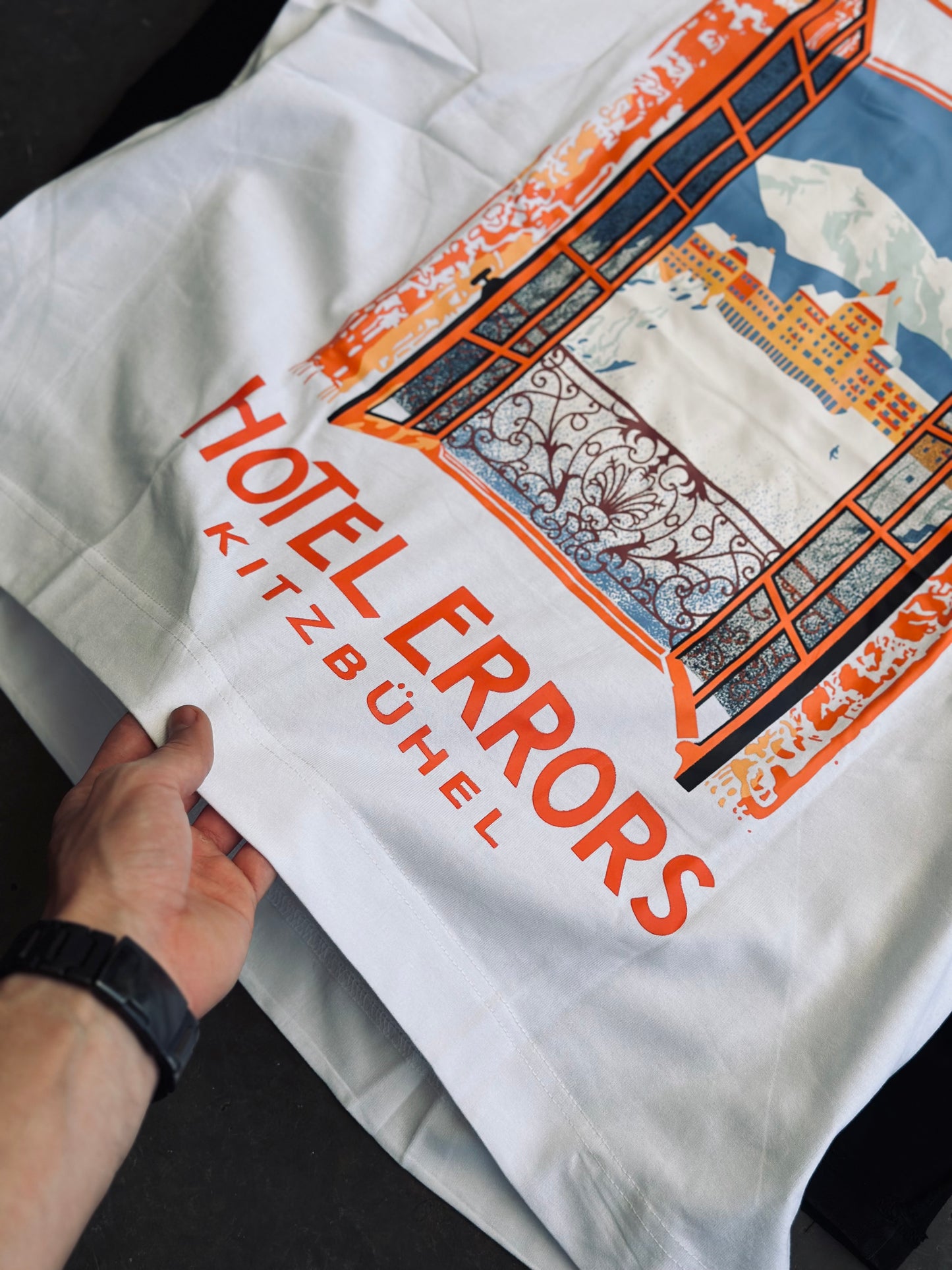 CAMISETA OVERSIZE HOU BLANCA PAISAJE NARANJA