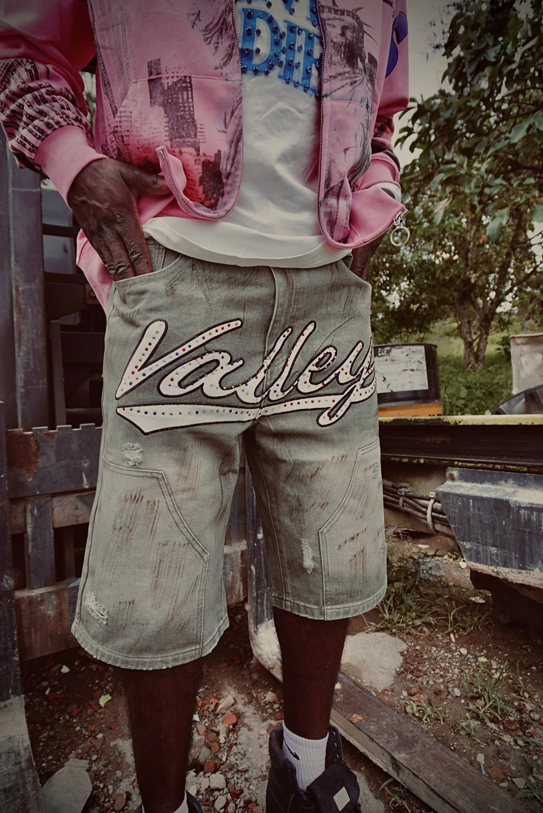 JORTS VAL DENIM RHINESTONE DESGASTE CAFÉ