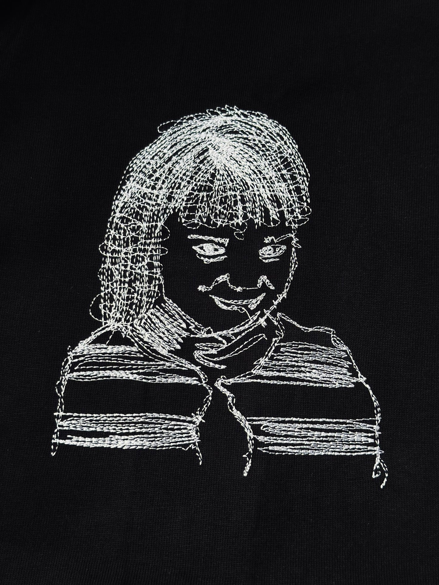 CAMISETA OVERSIZE OFF NEGRA "X" TEJIDO NEGRO