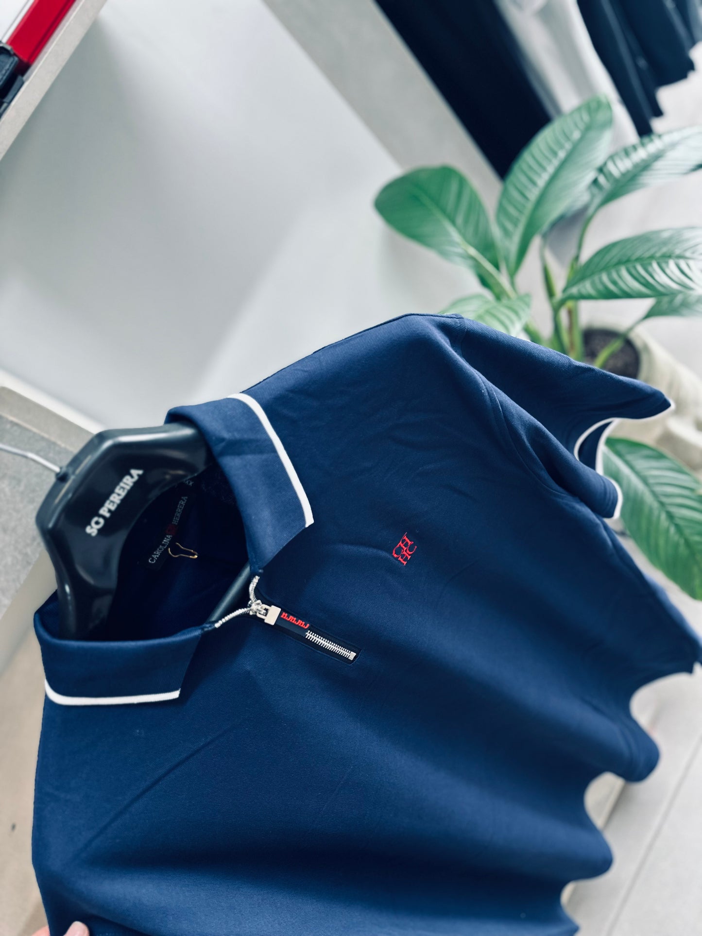 CAMISETA POLO CAR AZUL OSCURO CREMALLERA CH ROJO