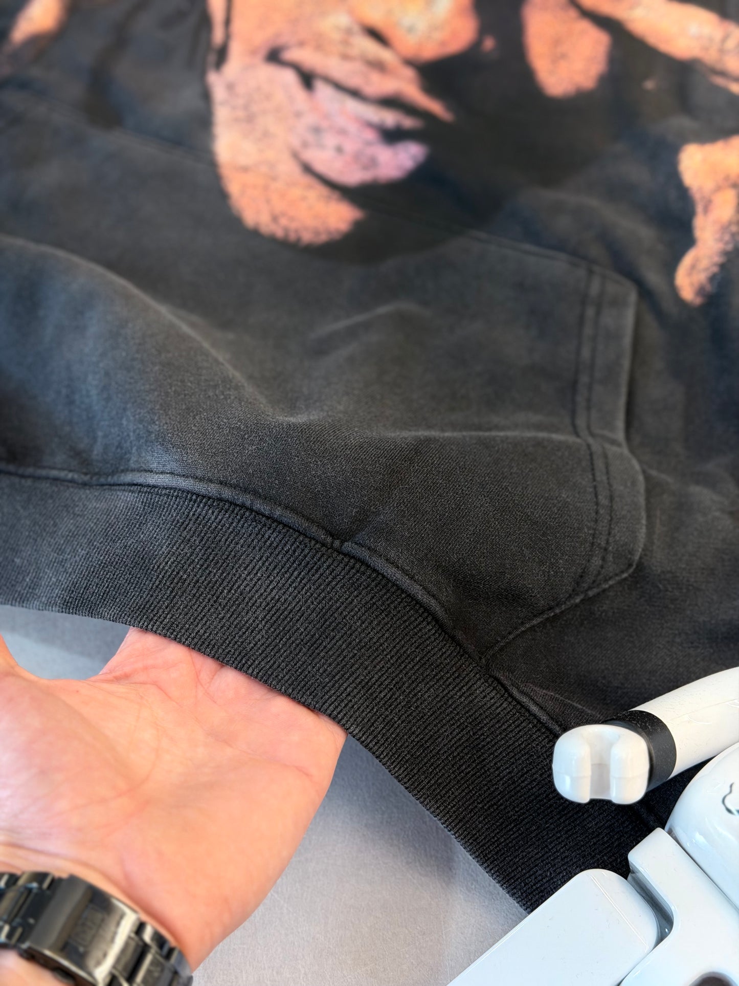 HOODIE WIN GRIS TRAVIS OJOS MANO