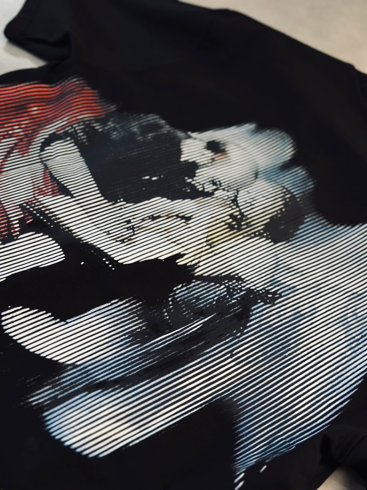 CAMISETA OVERSIZE OFF NEGRA DISTORSIÓN