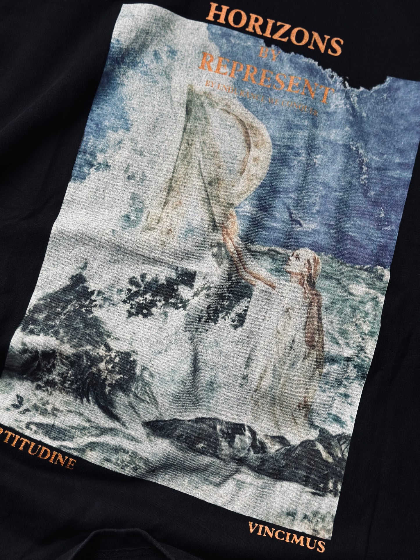 CAMISETA OVERSIZE REP GRIS OSCURO RMAR