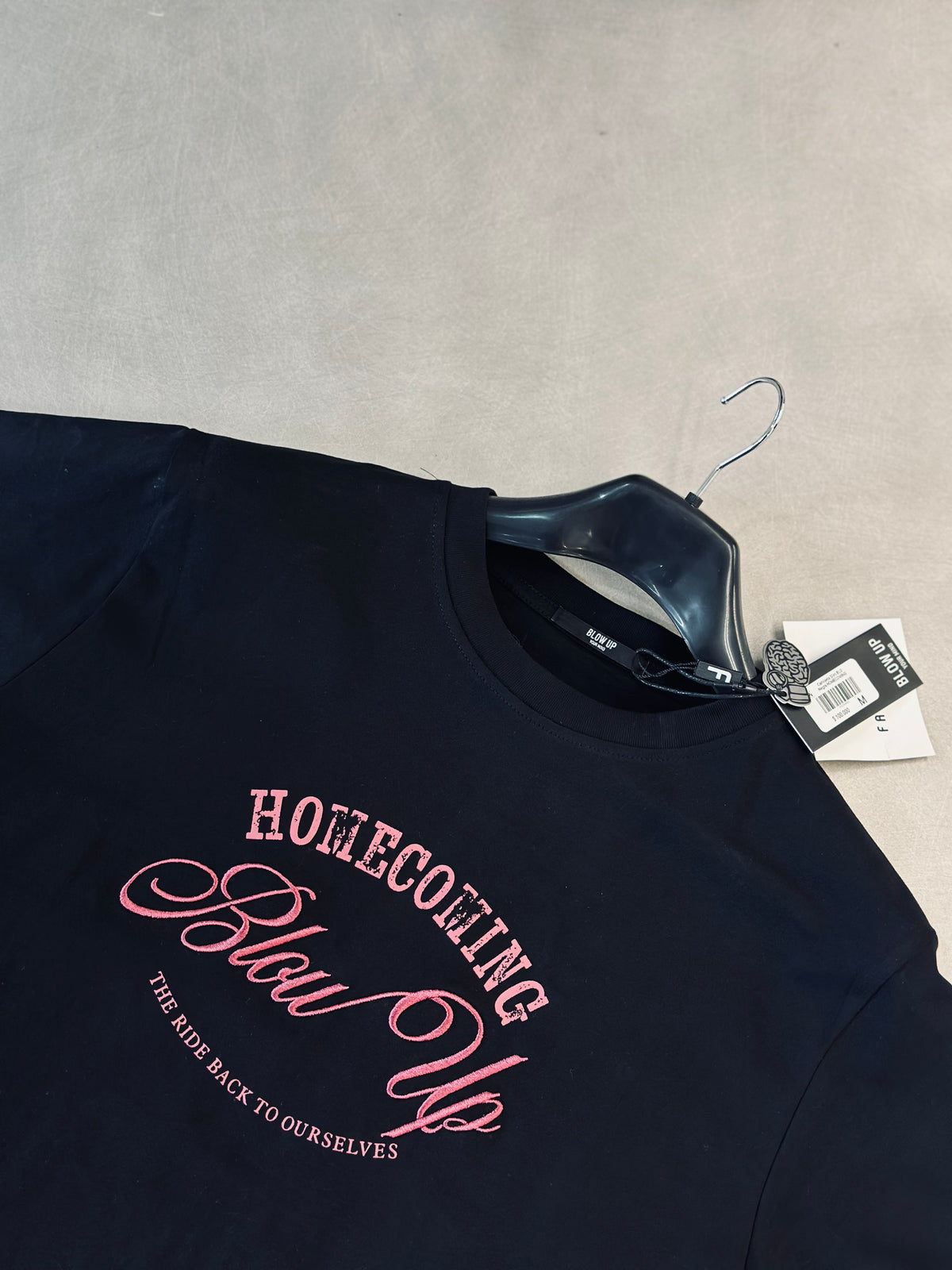 CAMISETA SLIM BLO NEGRA HOMECOMING