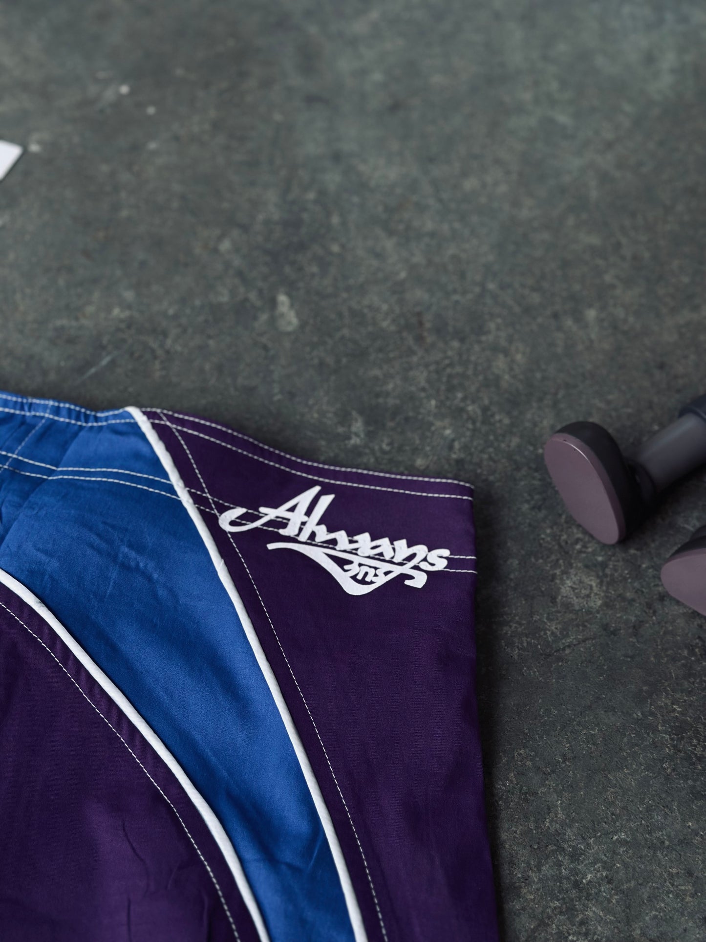 PANTALONETA ALW MORADO OJO