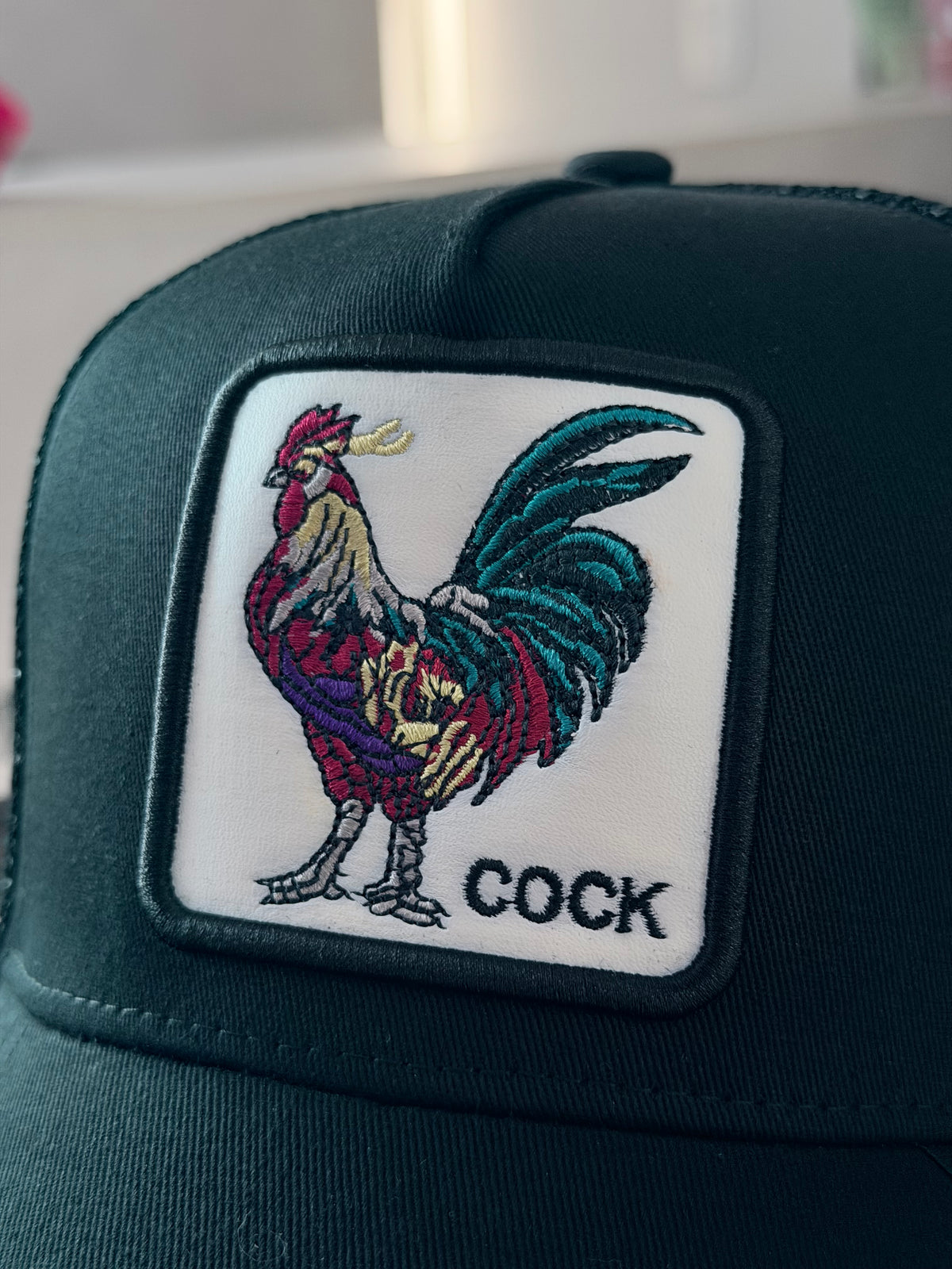 GORRA GOO NEGRA GALLO COLA AZUL