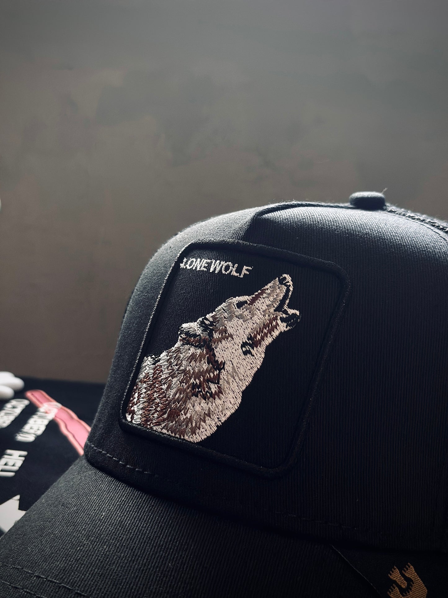 GORRA PREMIUM GOO NEGRA LOBO