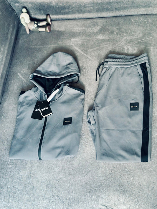 CONJUNTO DE LUJO HUG GRIS PLACA METALICA