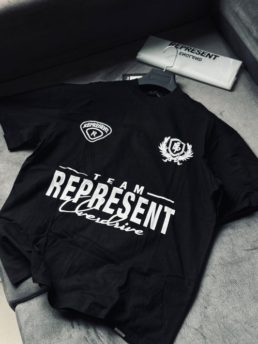 CAMISETA OVERSIZE REP NEGRA TEAM CHAMPION