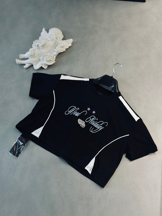 CROPTOP OVERSIZE YOU NEGRA ESTRELLA MORADA