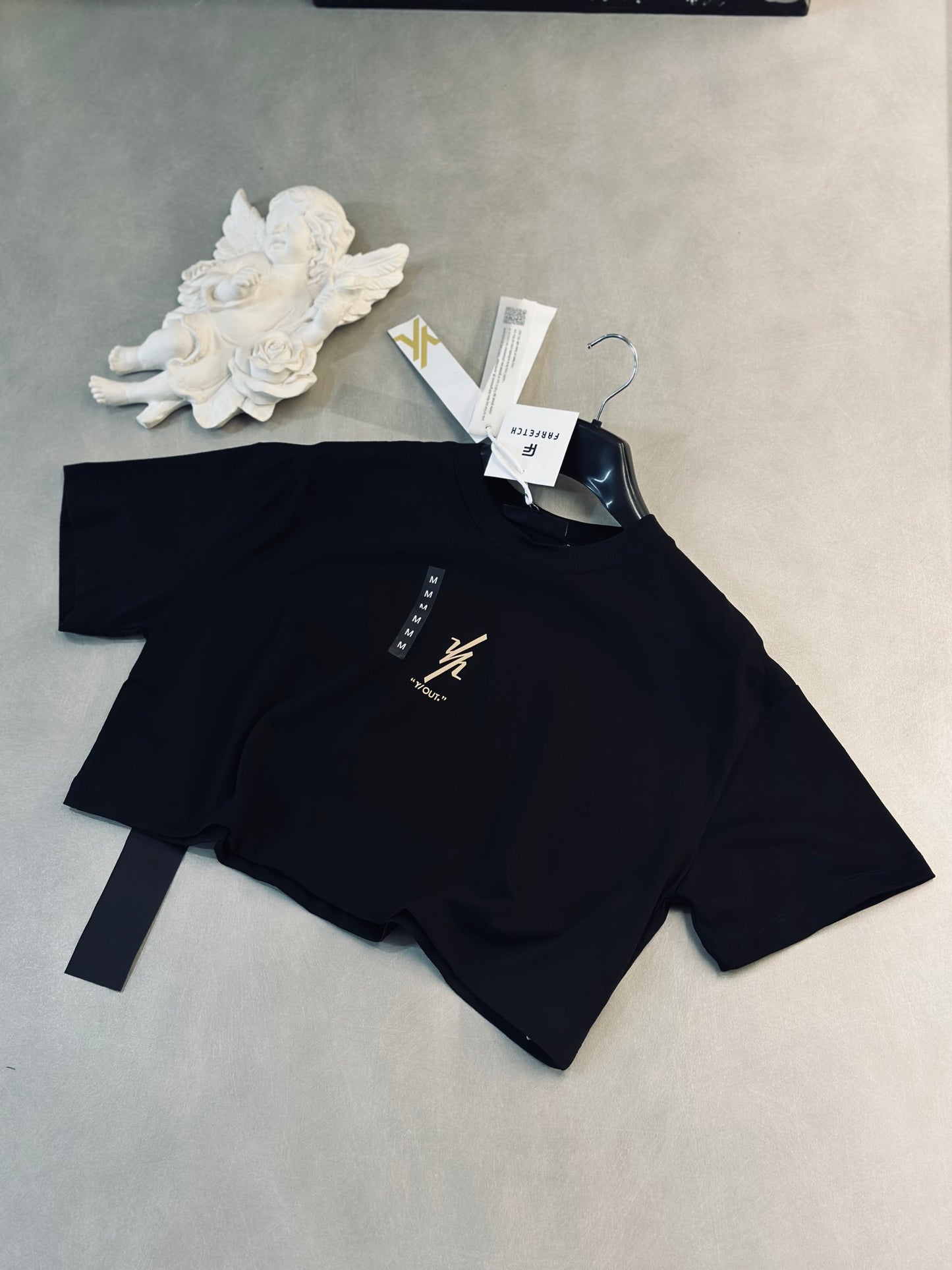 CROPTOP OVERSIZE YOU NEGRA YY CAFÉ