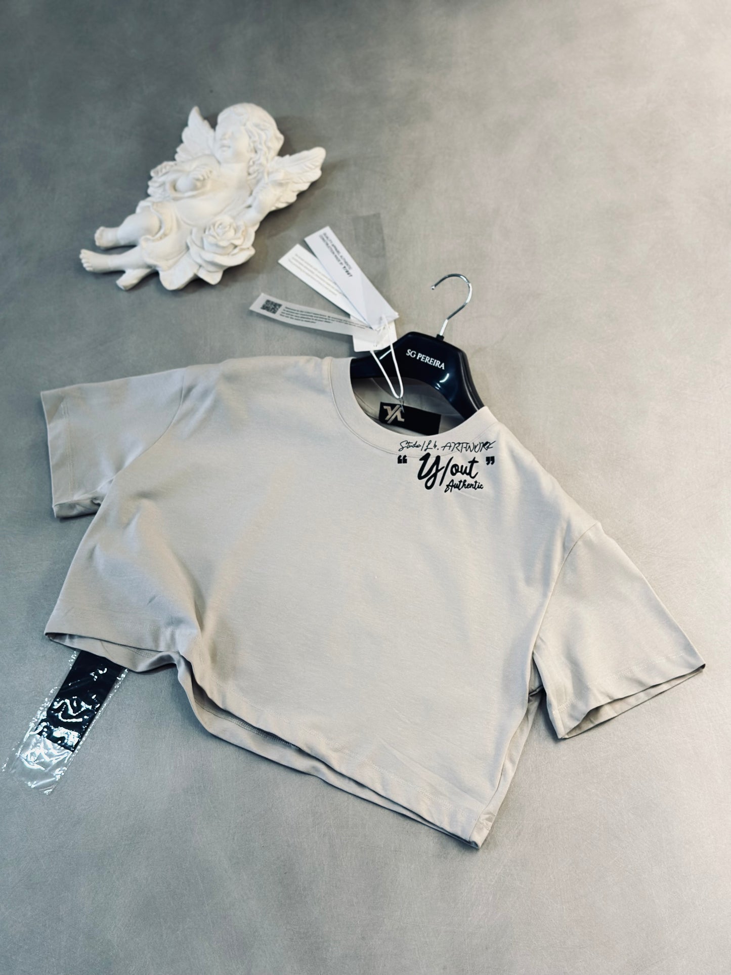 CROPTOP OVERSIZE YOU BEIGE ESTAMPADO CUELLO