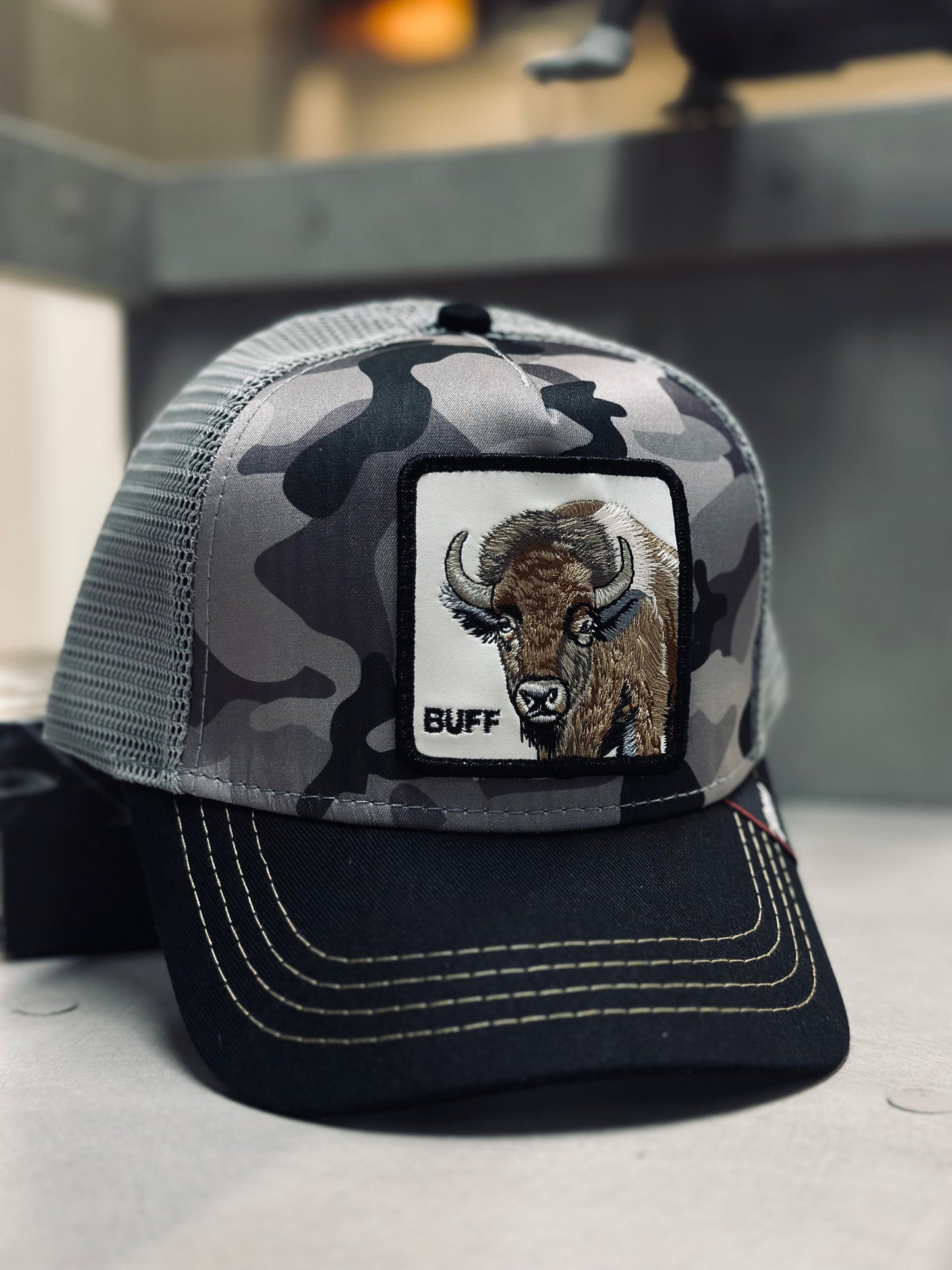 GORRA GOO GRIS CAMUFLADO BUFALO