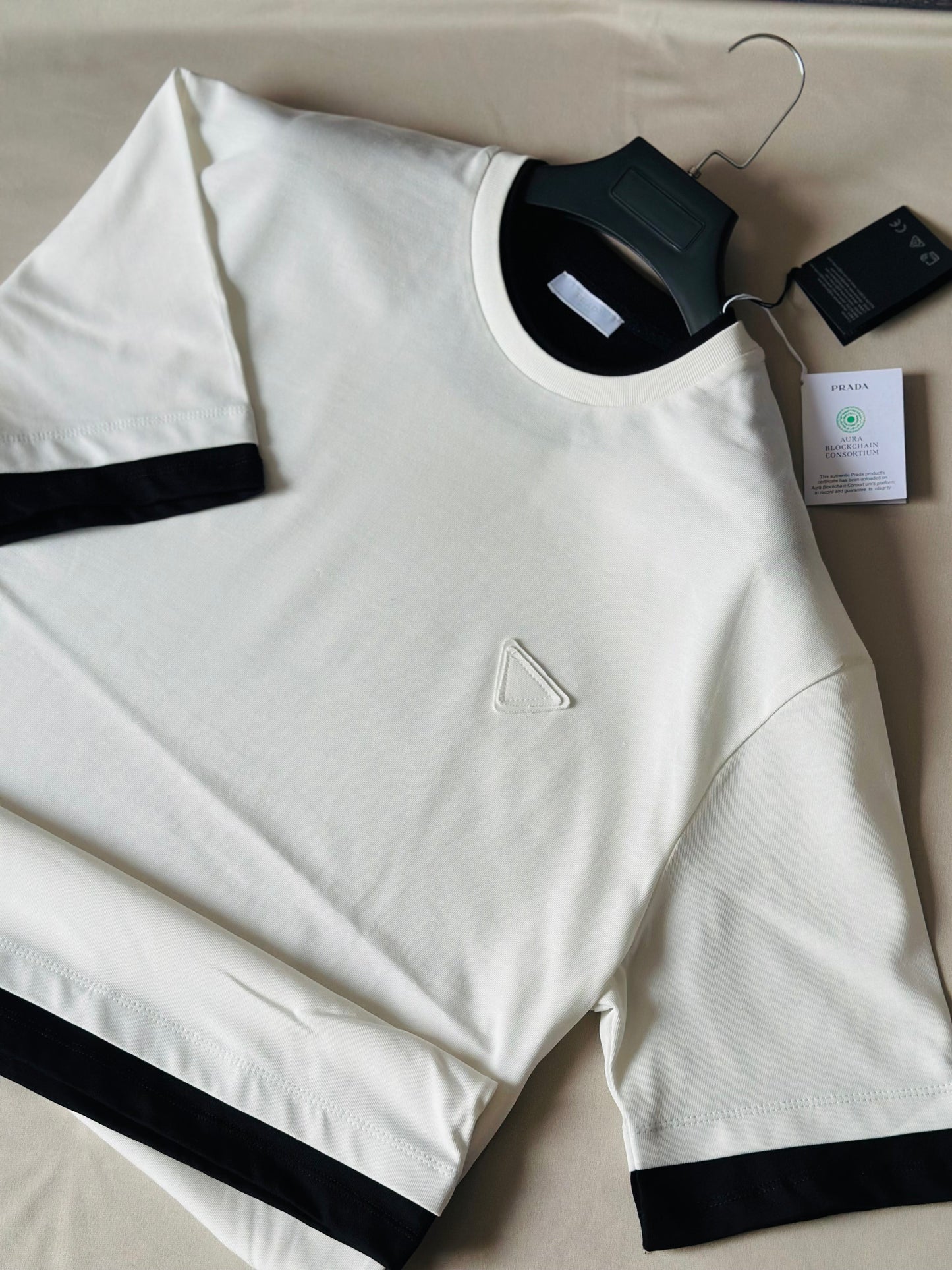 CAMISETA OVERSIZE TC PRA BLANCA DOBLE COSTURA NEGRA
