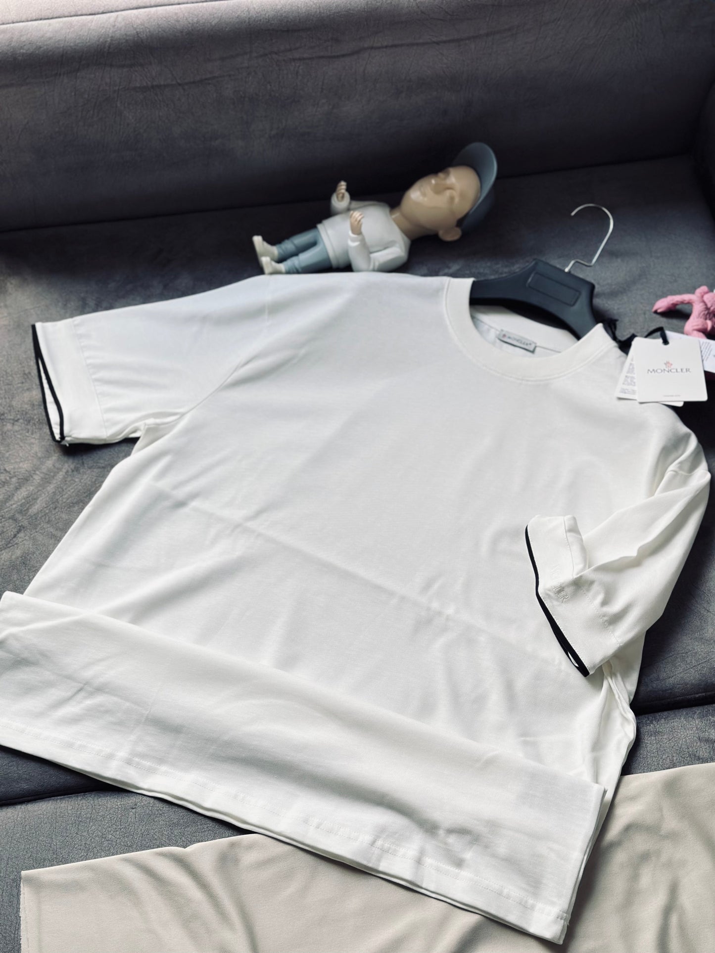 CAMISETA OVERSIZE TC MON BLANCA DETALLES NEGROS