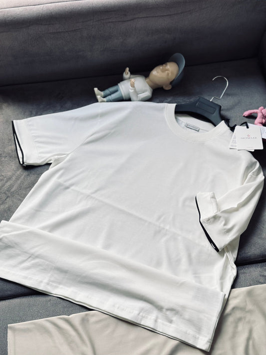 CAMISETA OVERSIZE TC MON BLANCA DETALLES NEGROS