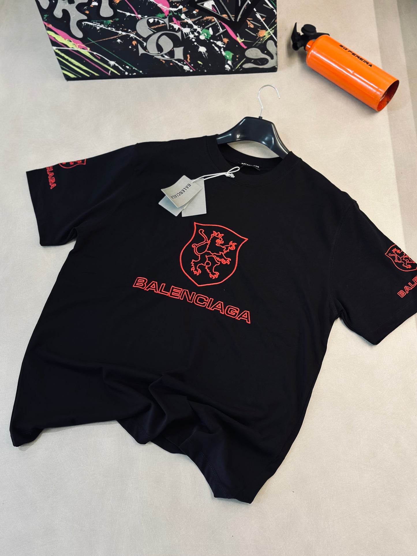 CAMISETA OVERSIZE BAL NEGRA LOGO ROJO