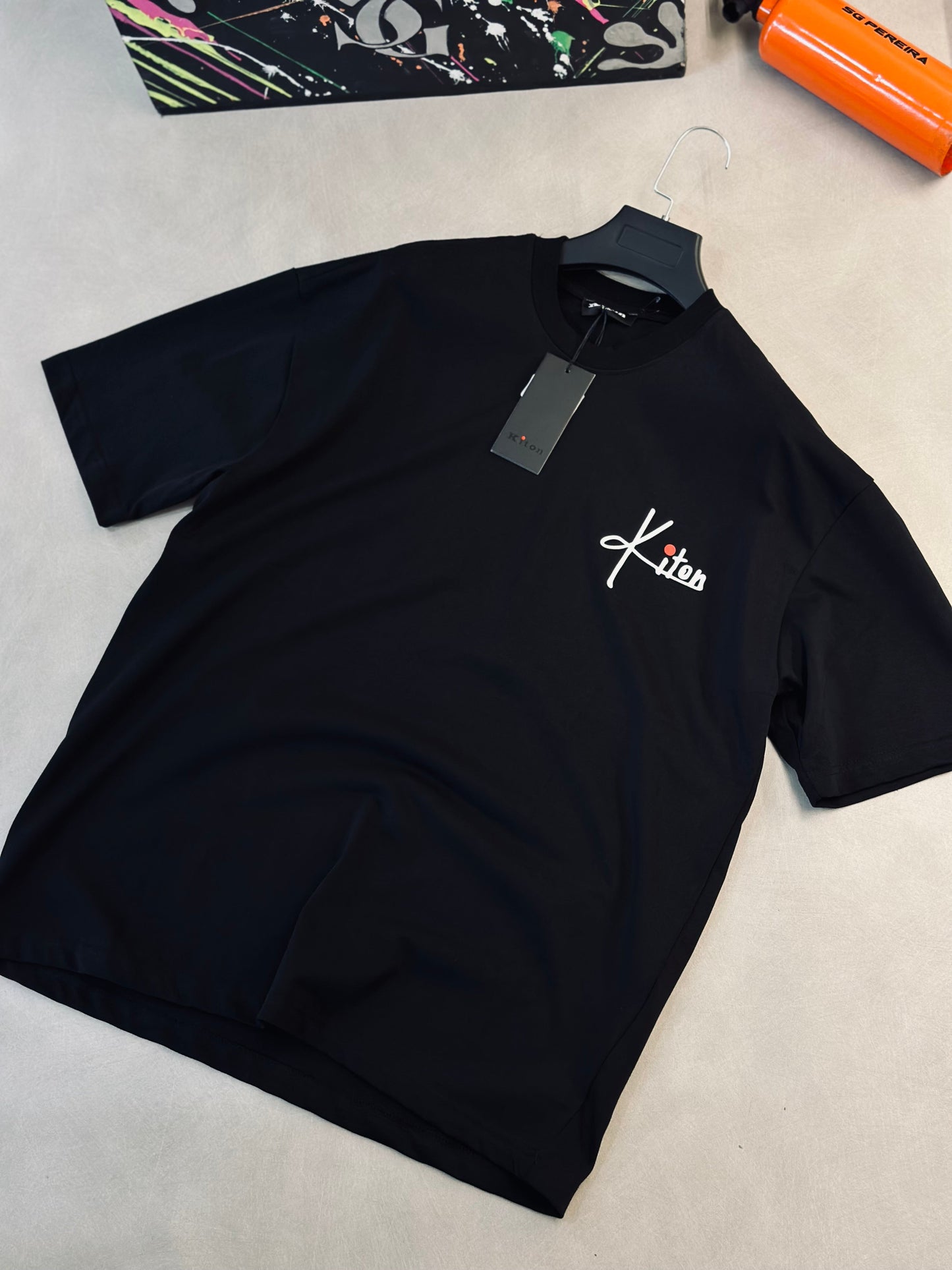 CAMISETA OVERSIZE KIT NEGRA K ROJO