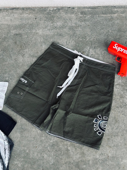 PANTALONETA ALW VERDE MILITAR OJO