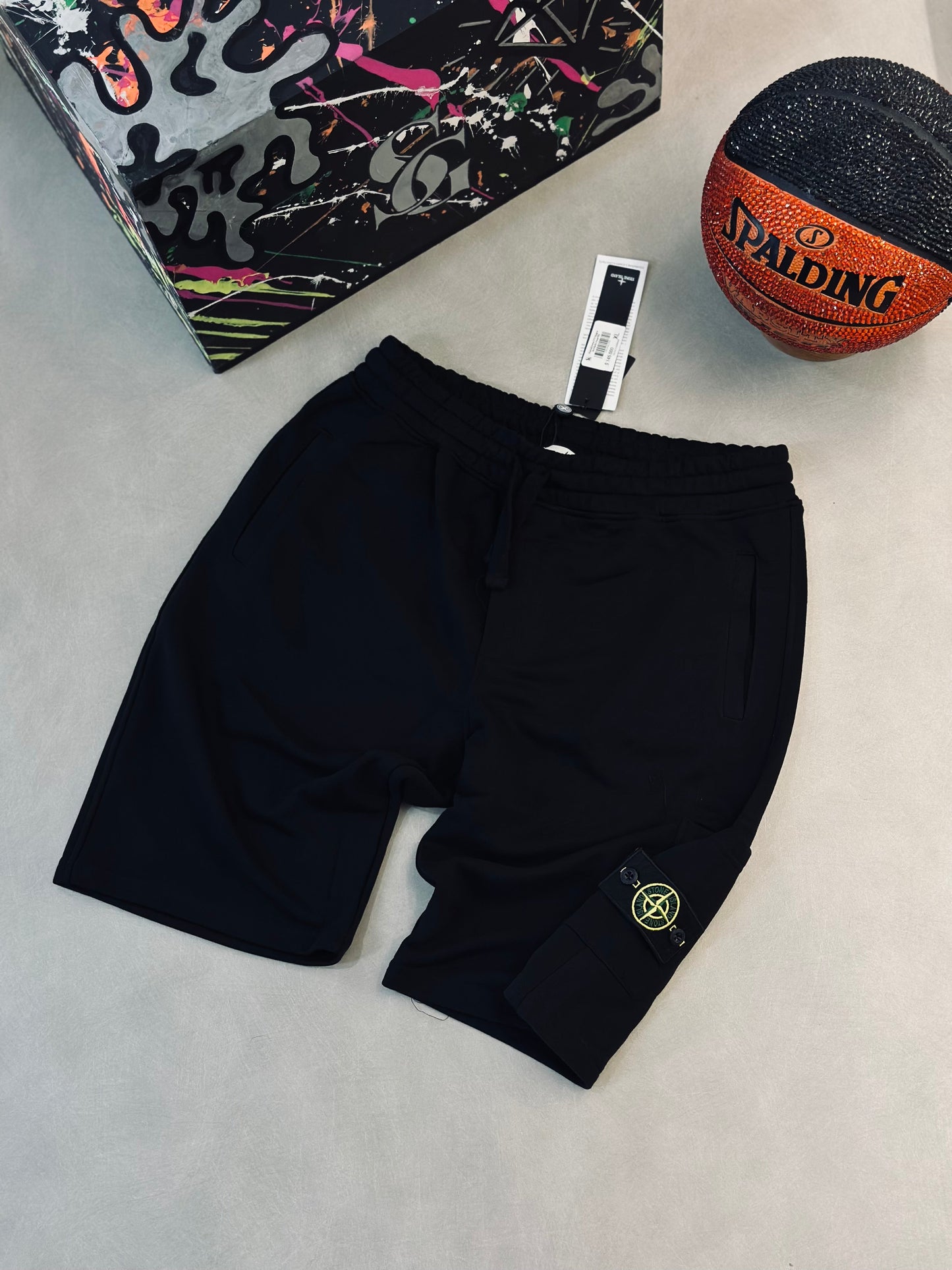 PANTALONETA STO NEGRA BORDADO AMARILLO