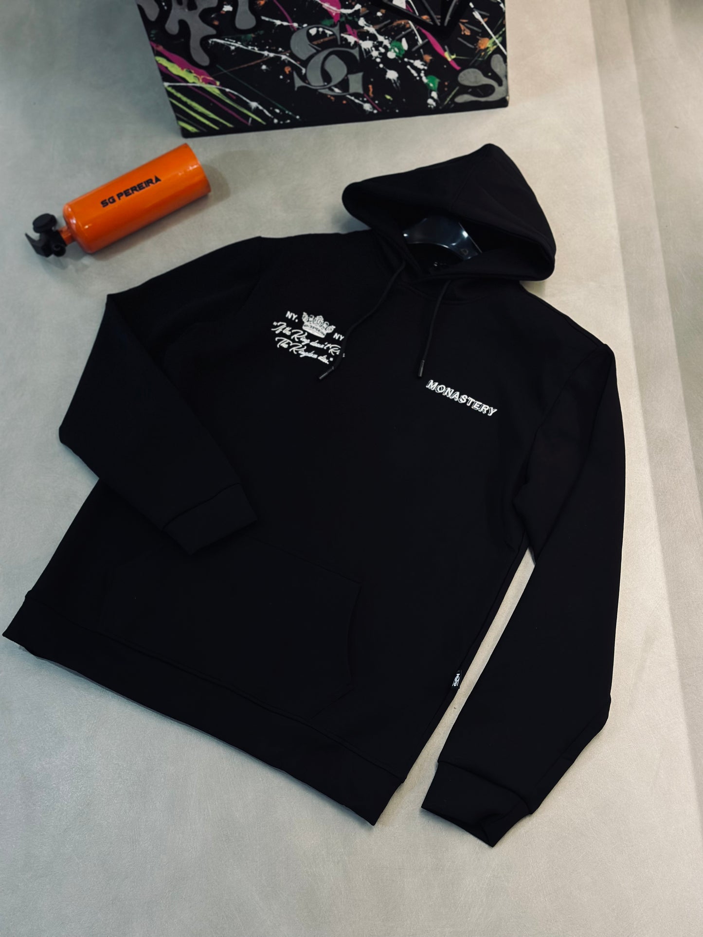 HOODIE MON NEGRO CORONA BORDADO