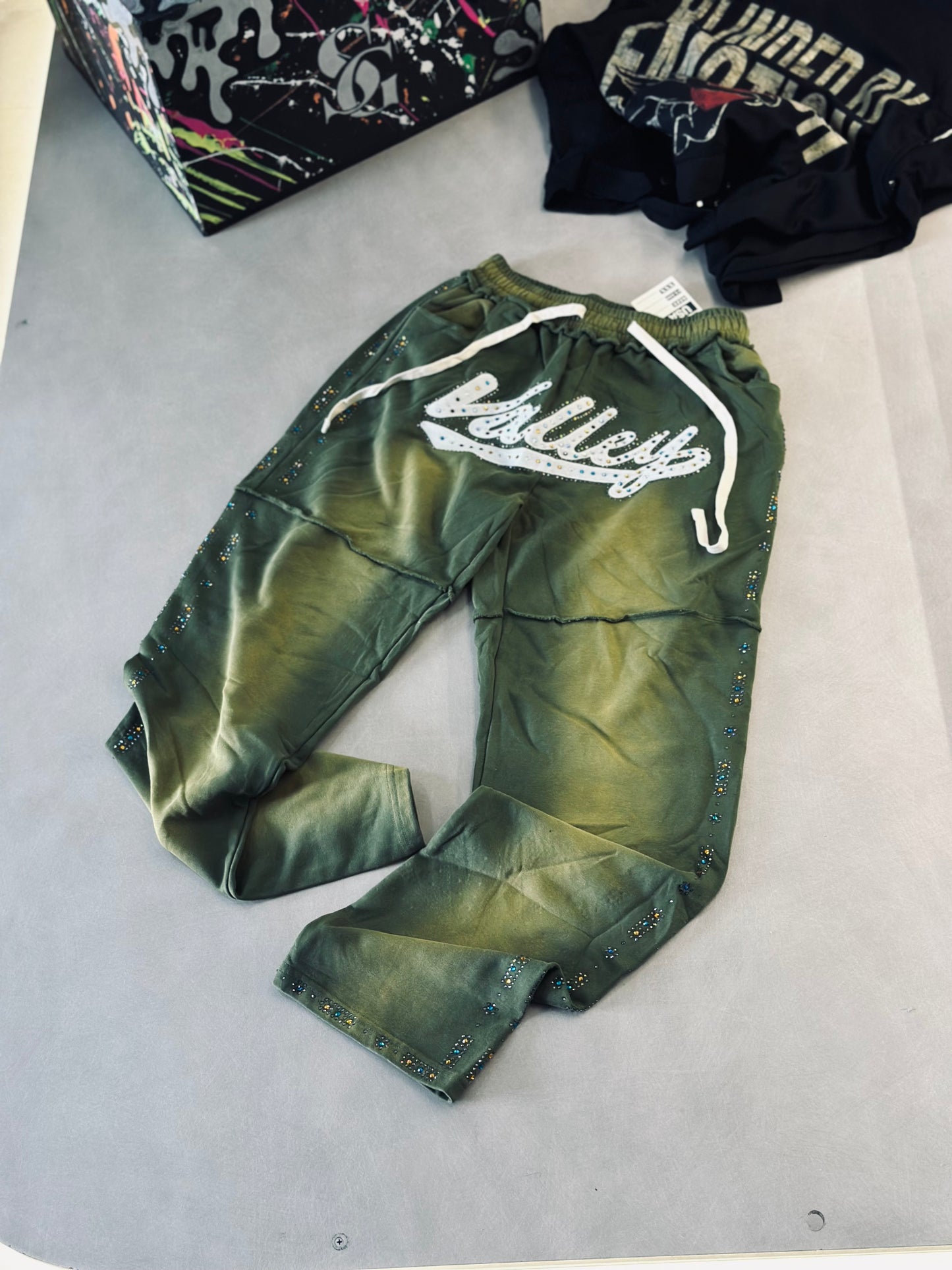 SUDADERA VAL VERDE RHINESTONE COLORES