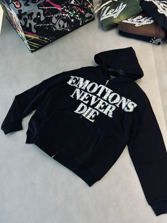CHAQUETA EMO NEGRA RHINESTONE NEVER LOGO BLANCO