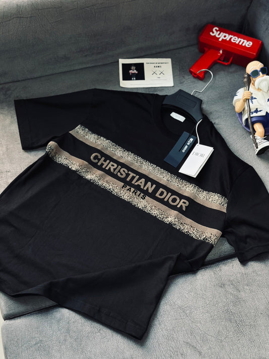 CAMISETA OVERSIZE TC DIO NEGRA GAMUSA CAFÉ