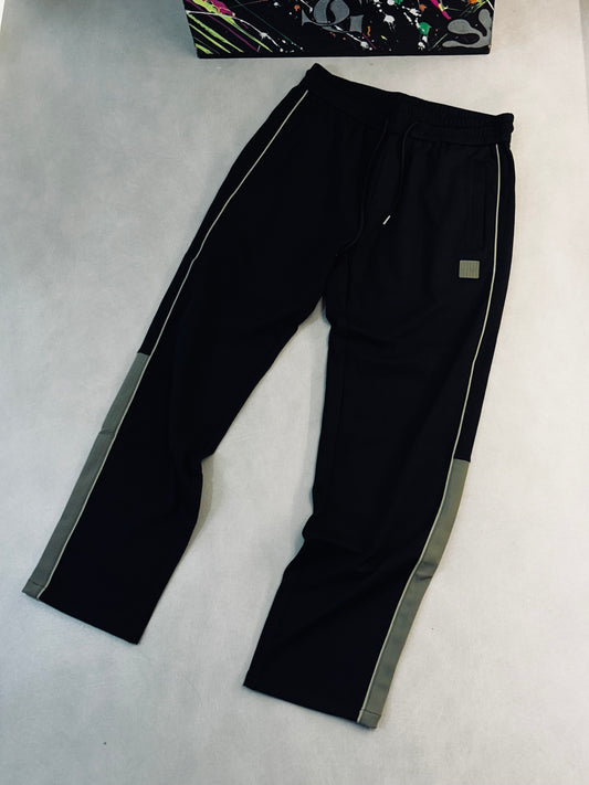 SUDADERA BOS NEGRA LINEA VERDE