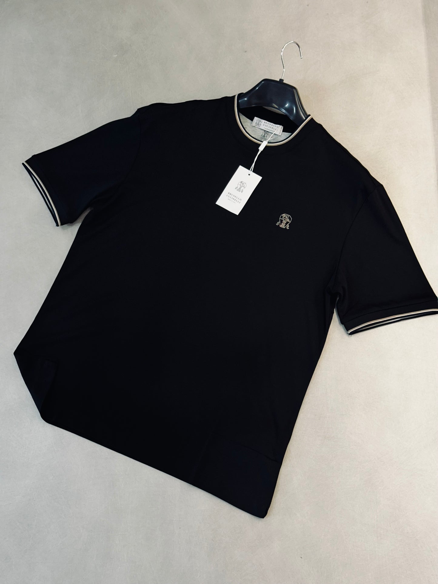 CAMISETA OVERSIZE BUR NEGRA CLASICA
