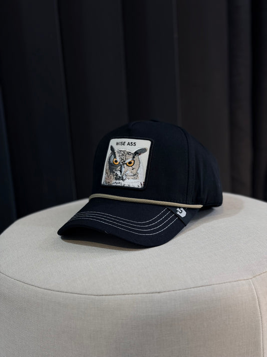 GORRA GOO NEGRA CORDON BUHO