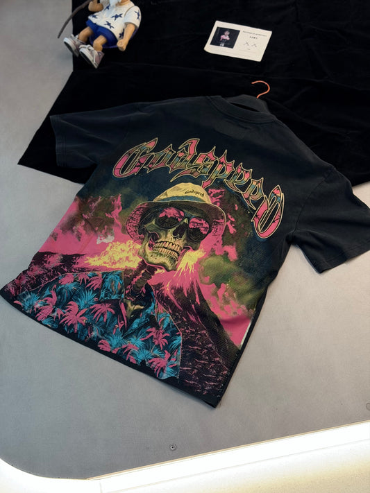 CAMISETA OVERSIZE GOD GRIS GORRO AMARILLO
