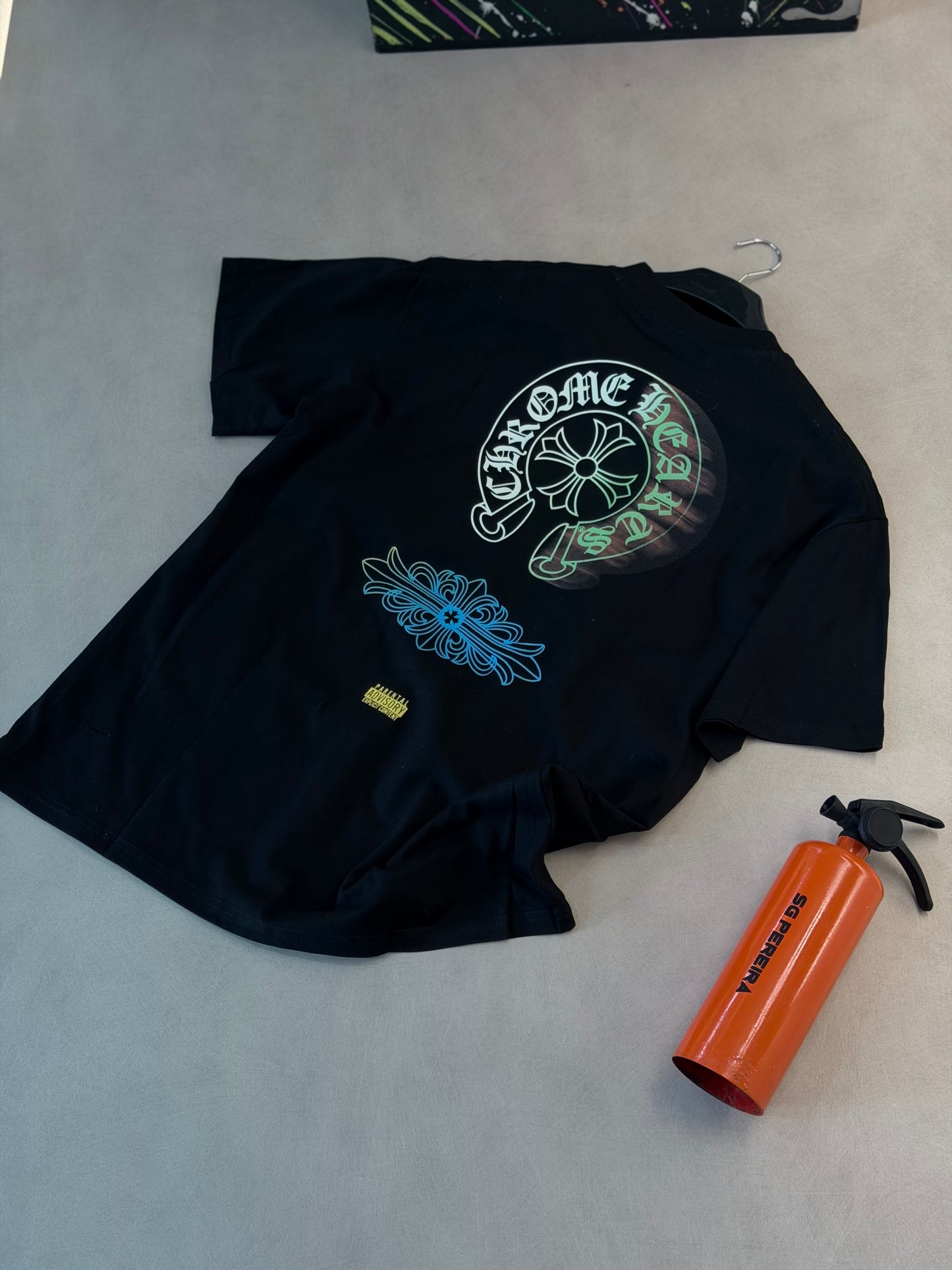 CAMISETA OVERSIZE CHR NEGRA LOGO 3D VERDE