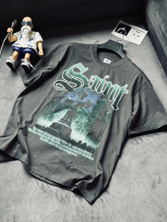 CAMISETA OVERSIZE SAI GRIS CEMENTERIO