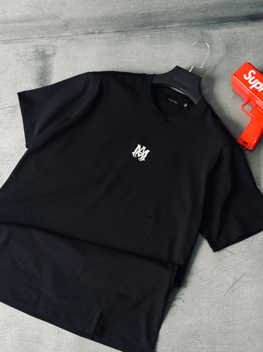CAMISETA SLIM AMI NEGRA MA CLASICO