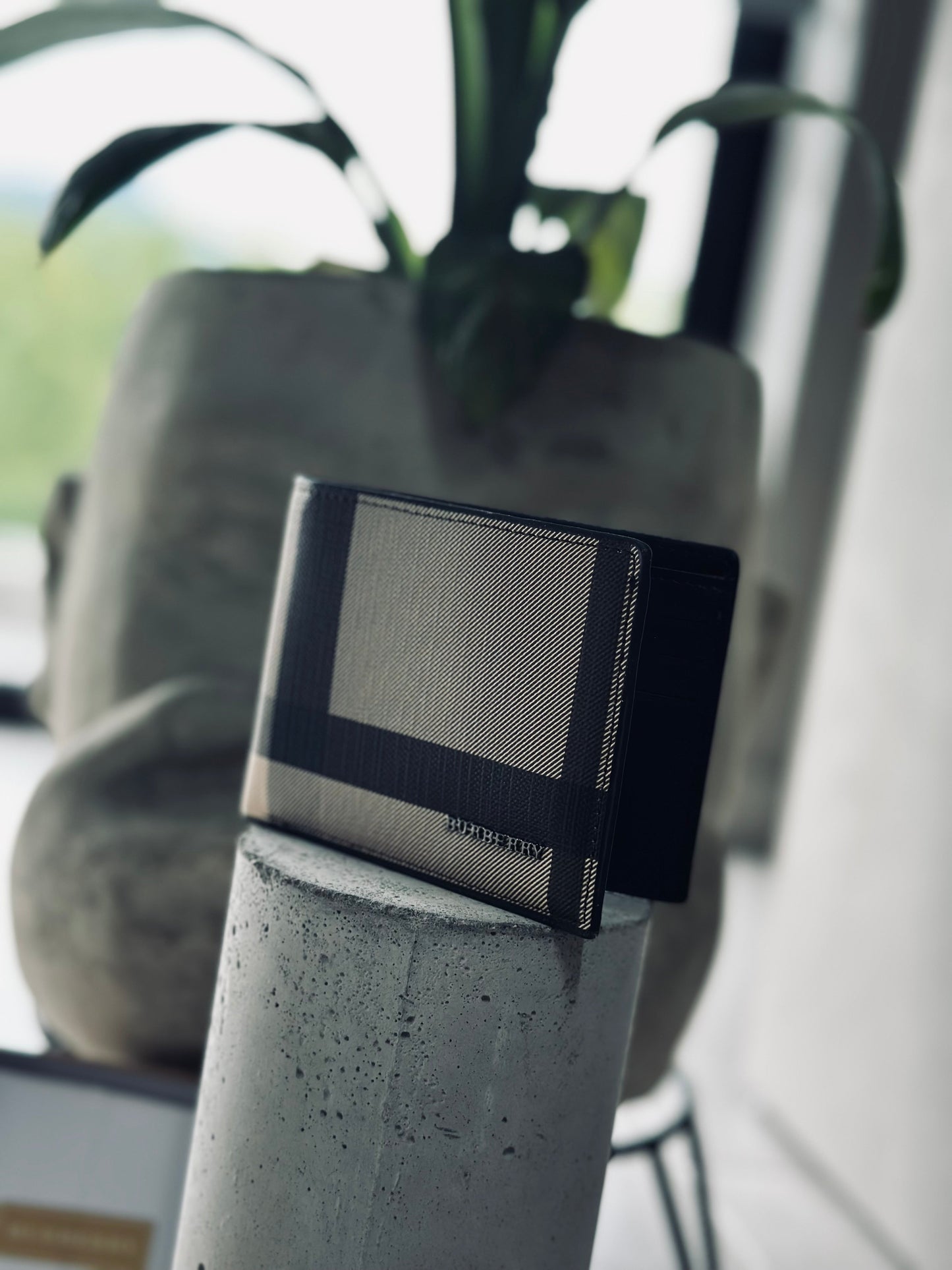 BILLETERA BUR CAFÉ APLIQUE MET