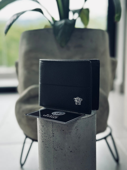 BILLETERA VER NEGRA LOGO MET