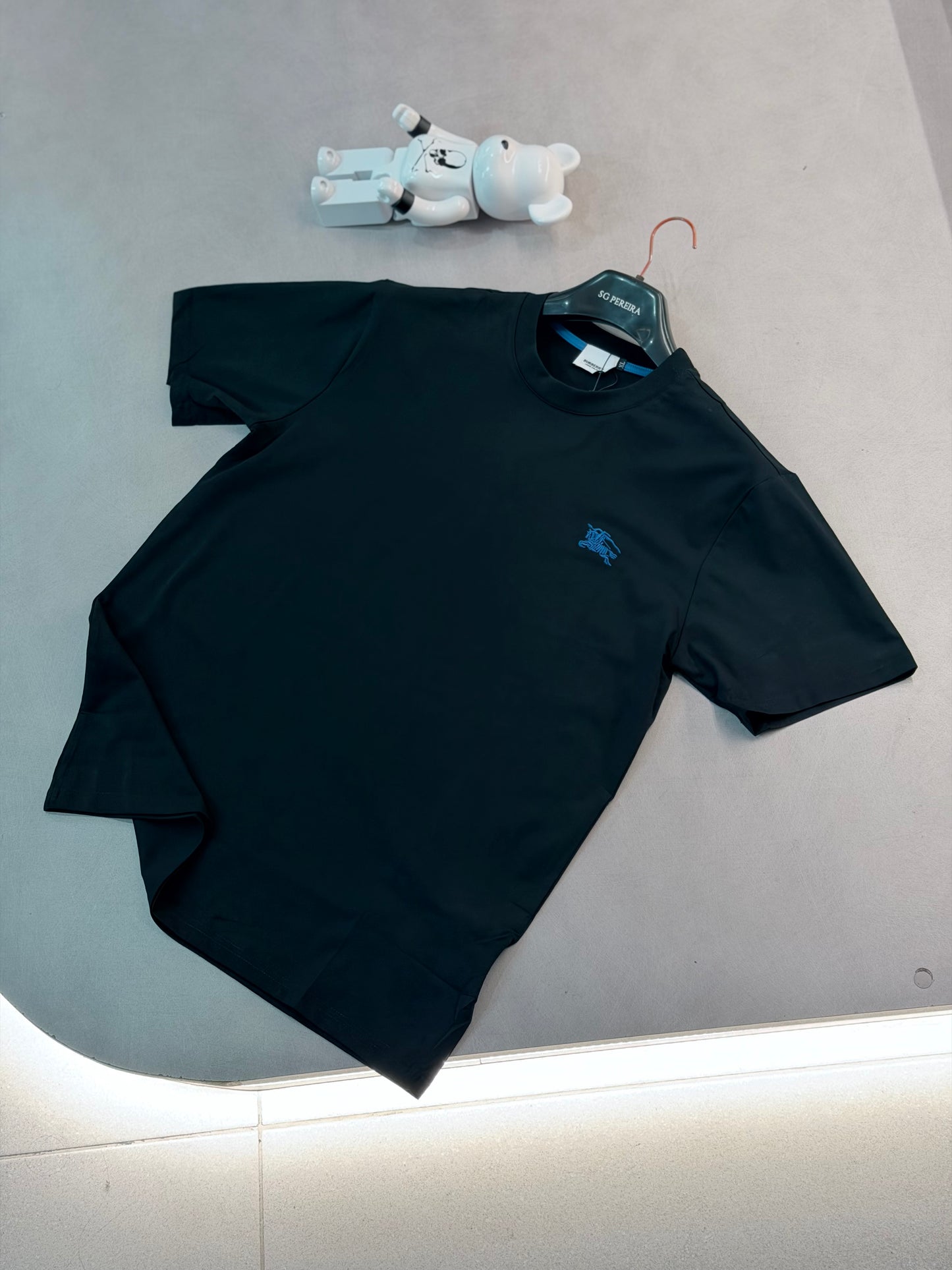 CAMISETA SLIM BUR NEGRA TEJIDO AZUL