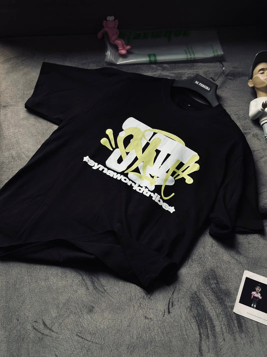 CAMISETA OVERSIZE SYN NEGRA LOGO VERDE