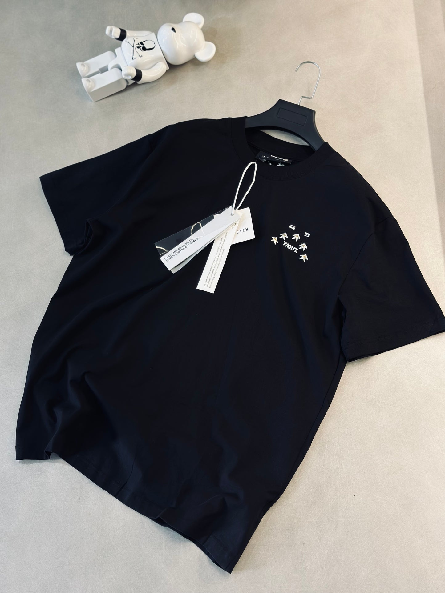 CAMISETA SLIM YOU NEGRA ESTRELLAS TEJIDO