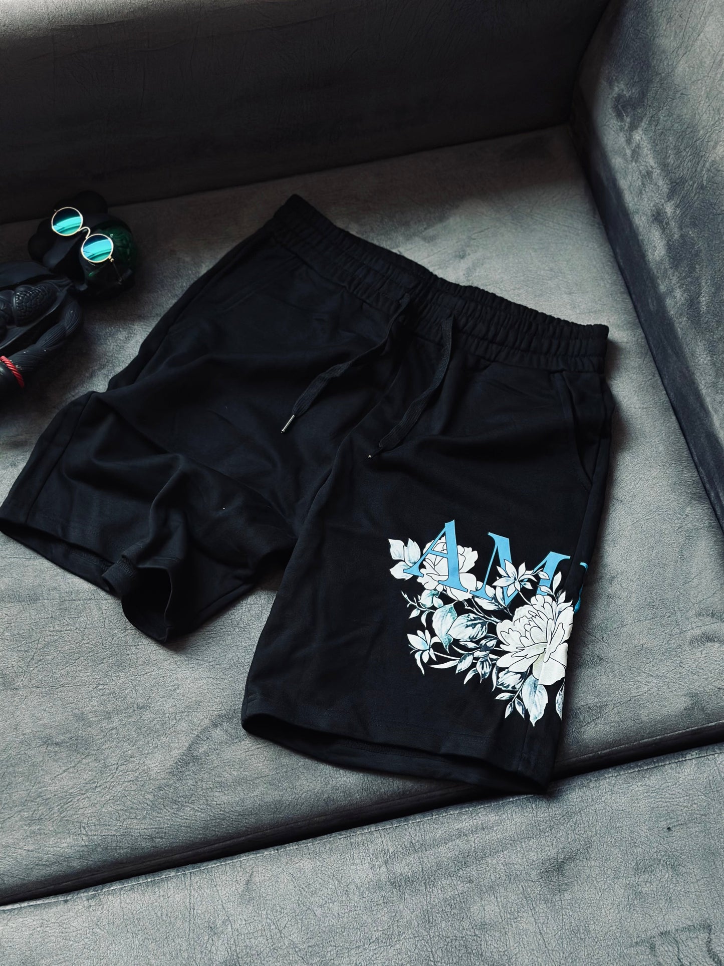 PANTALONETA AMI NEGRA AMI AZUL FLORES